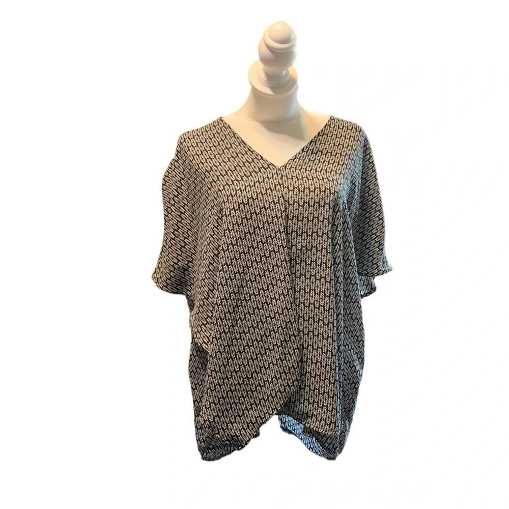 Worthington women's black and white blouse size 1X